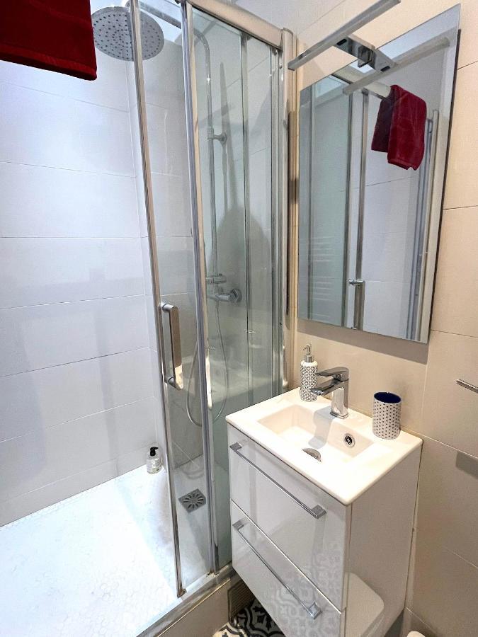 Lecourbe Apartment